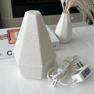 Saje Aroma Zen White Polygon Oil Diffuser